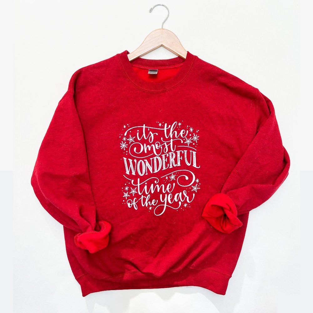 Red Christmas Crewneck Sweatshirt. Christmas Sweater. Holiday Sweater Size Small